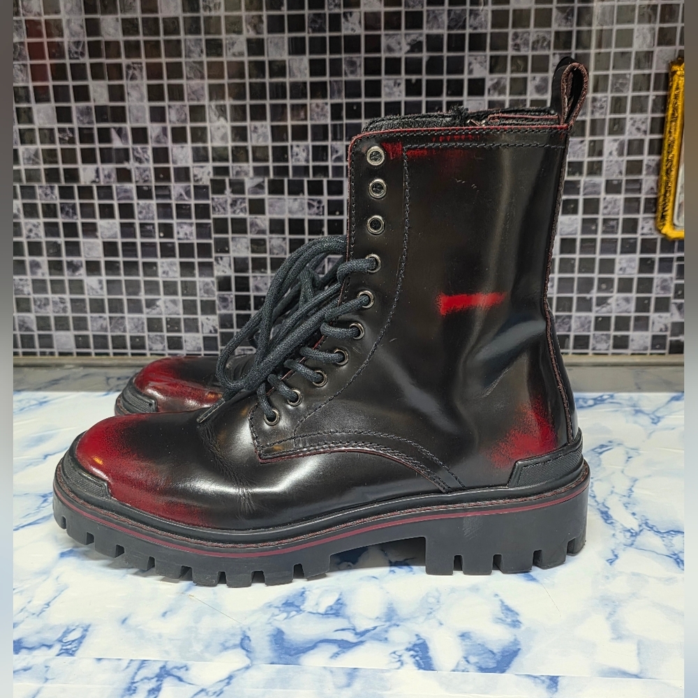 Steve Madden Halen Black/Red Leather